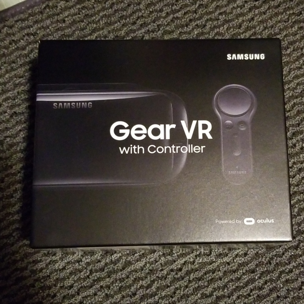 Gear VR with Controller.